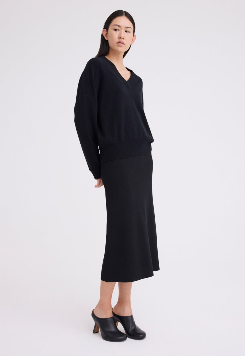 Jac + Jack Sharpo Cashmere Sweater - Black